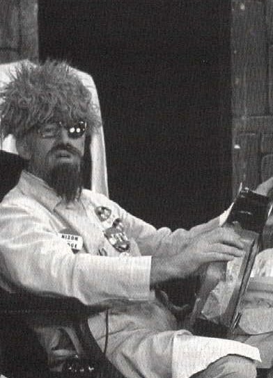 shootbydaylight's tweet photo. 🎨 by @DerfBackderf + Drew Friedman https://t.co/bCA6Fer2Cj