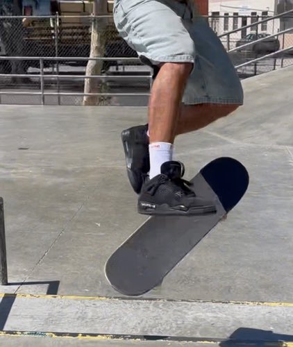 Ovrnundr on Twitter: "Paul Rodriguez and Eric skating the SB x Air Jordan 4 “Black” wear test https://t.co/OTGLQoHh4t" / Twitter