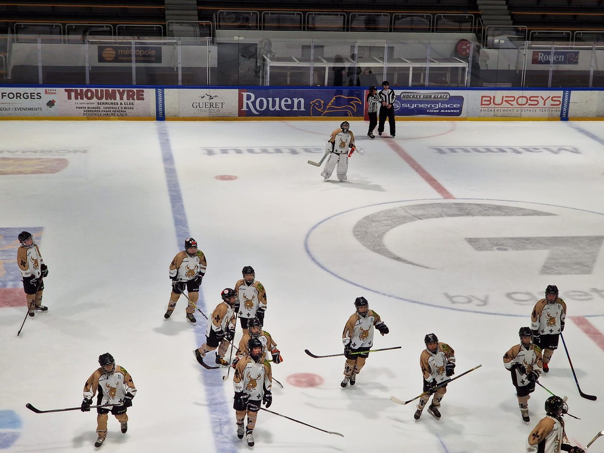 caribous77's tweet photo. Un très beau match joué par nos U13 A face à l’équipe de Rouen !
Victoire des Caribous (6-2) 💪🏽
Voici le lien pour visionner le match:
https://t.co/LpHFqklBVl
#HockeySurGlace #Dammarie #Letsgocabs #Cabs77 https://t.co/Ng4GgyxOQn