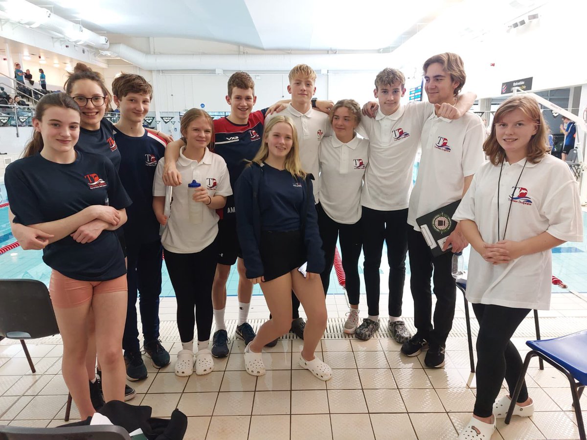 Some of our helpers from today 😍
Awesome team effort!! 
Go Team TD!! 👊🏻👏🐬