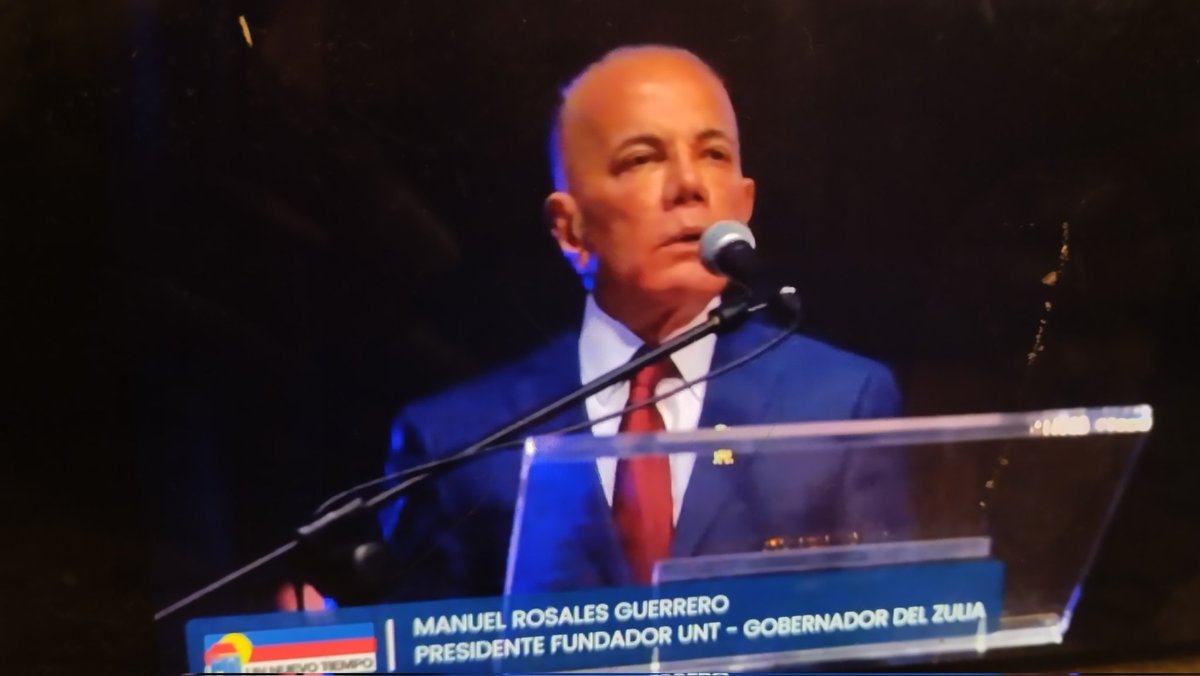 Madepalmar's tweet photo. Rosales durante la juramentación de las autoridades de UNT "Vienen unas elecciones y en su momento UNT le pondrá música a esas elecciones, en su momento anunciaremos el candidato" #Zulia https://t.co/iVXIBsAYcL