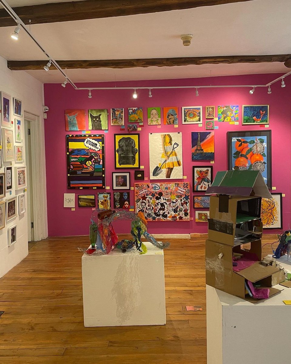 BlackSwanArts's tweet photo. Our Young Open opened today.
3 yrs ago, lockdown began on the day we were due to open. No one saw it, apart from a few careful household bubbles many months later. We are overwhelmed with joy to be able to celebrate incredible creativity of 150 artworks by 5-19yr olds. 👏👏👏 https://t.co/JiQ5rWXpl5