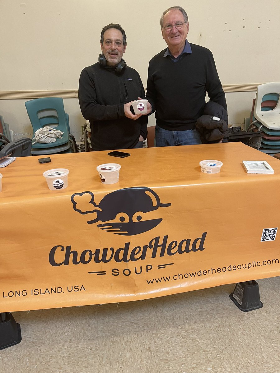 GeorgeMaragos's tweet photo. Happy to support our small #GlenCove vendors at the St Paul’s Episcopal Church #FarmersMarket. The Family Grubb Chubbs Inc, Dom’s Honey, Chowderhead Soup LLC and others https://t.co/6zsYtd1lQz