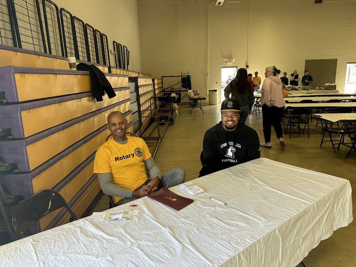 AngybAlexander (@mrscoach_a) on Twitter photo 