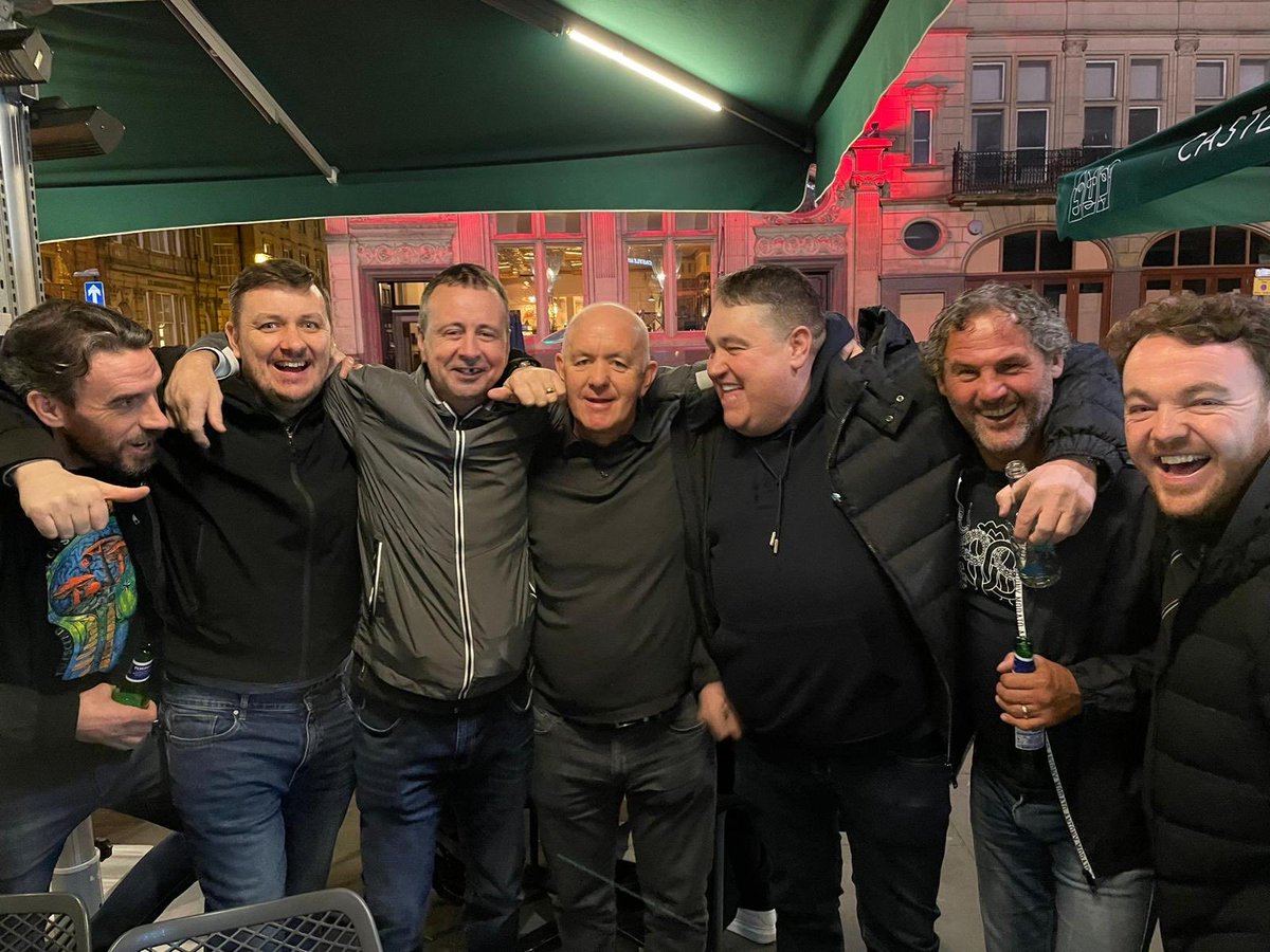 had a great night for DJ birthday surrounded by his family and friends- all good people 👊