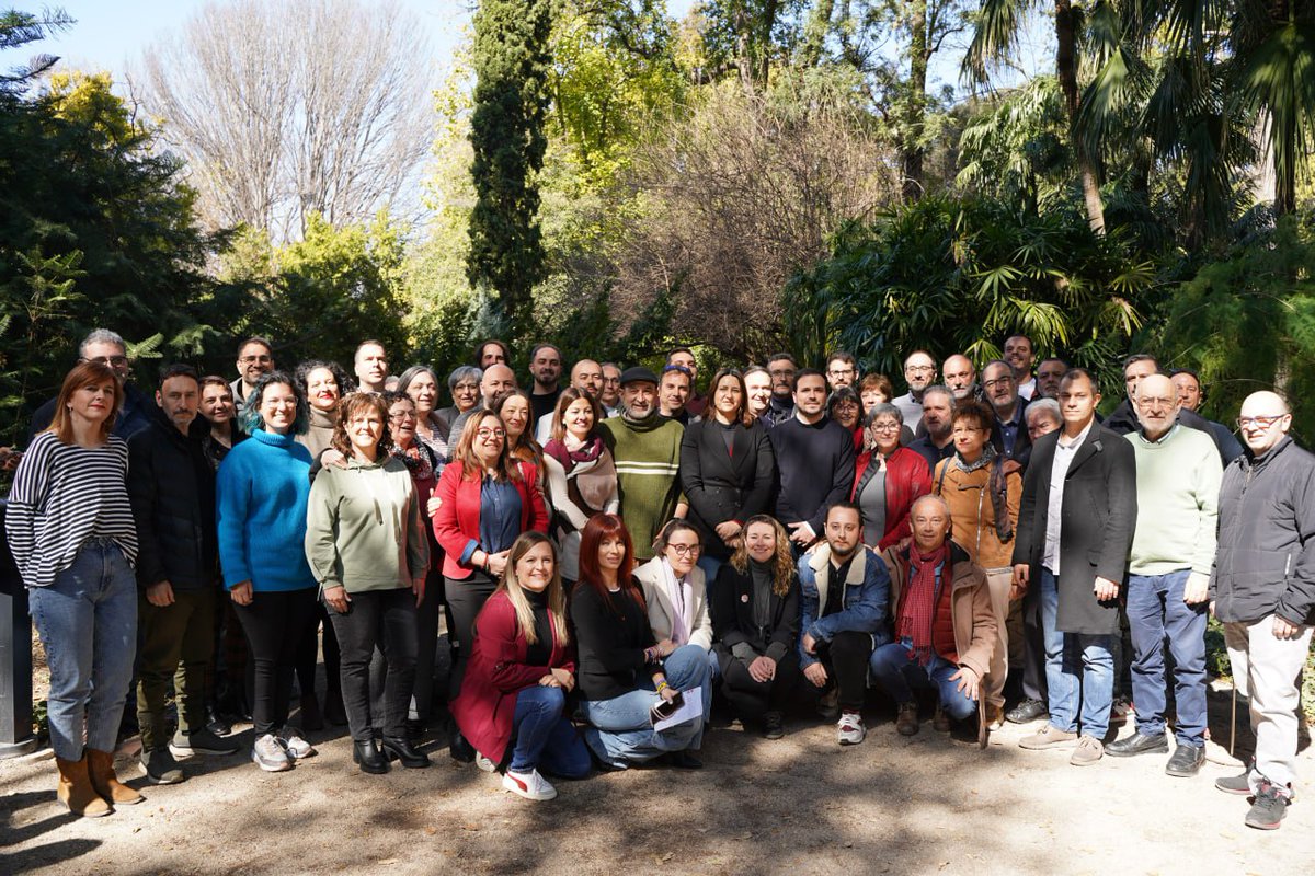 JEUPV's tweet photo. 🔻 Aquest matí hem celebrat a #València l'acte de presentació de les candidates i candidats d'@IzquierdaUnida a les pròximes eleccions.

✊🏻 La militància fem de la nostra organització una ferramenta essencial per a aconseguir una vida més digna i més feliç.

#CuidemAllòProper! https://t.co/vGnitGnVd7
