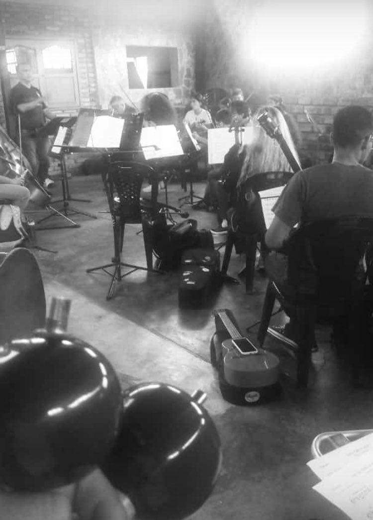 EMMAETachira's tweet photo. En la mañana de hoy, ensayo general para el Gran Concierto 80 Aniversario ⁦@EMMAETachira⁩ ⁦@DCETachira⁩ gracias por las fotos a nuestros maestros https://t.co/V9mRRHEZ8Y