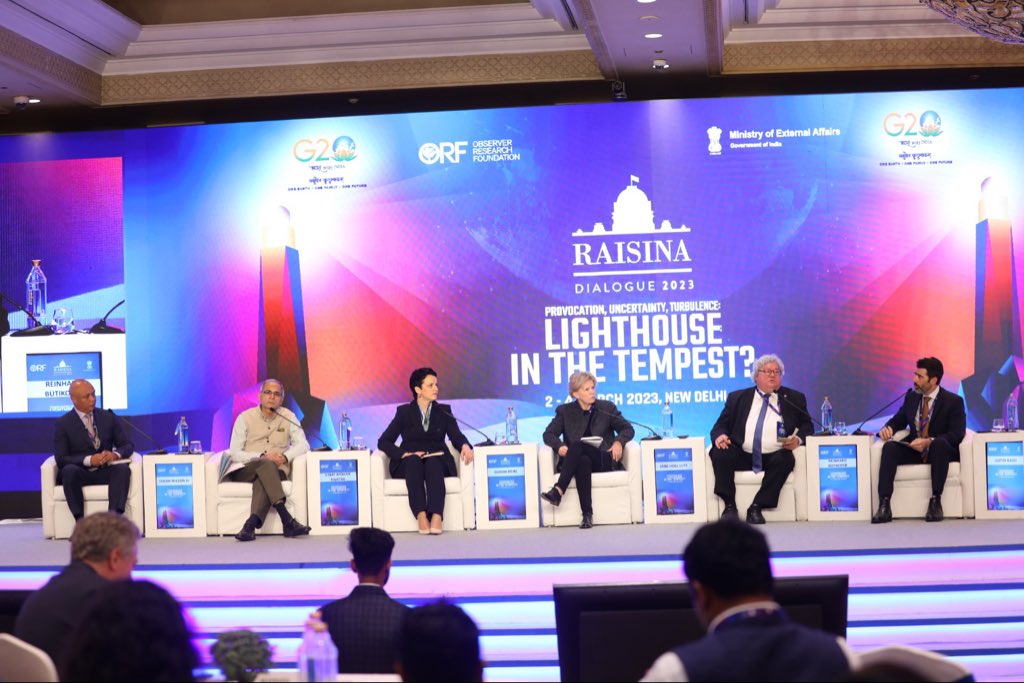 Was a privilege to chair the final #RaisinaDialogue2023 panel on the power &amp; future of critical technologies. So much covered including: open democracies v closed authoritarian regimes; the need to adapt to tech while maintaining fundamental values; and the use of tech in war 1/2