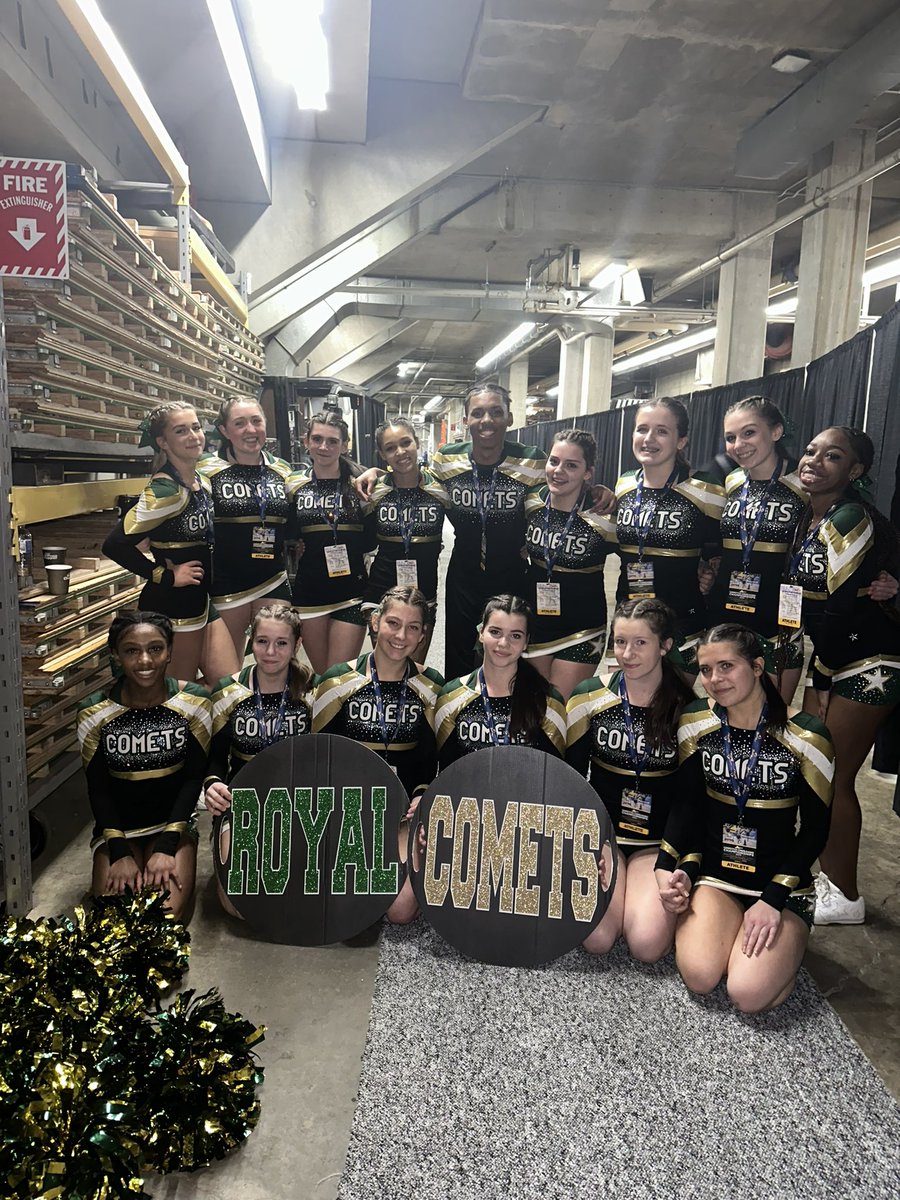🚀 Off to round 2!! RHVC competes in state finals at 1:10! We love you RHVC and we are so proud of you! 💚💛🛸👑