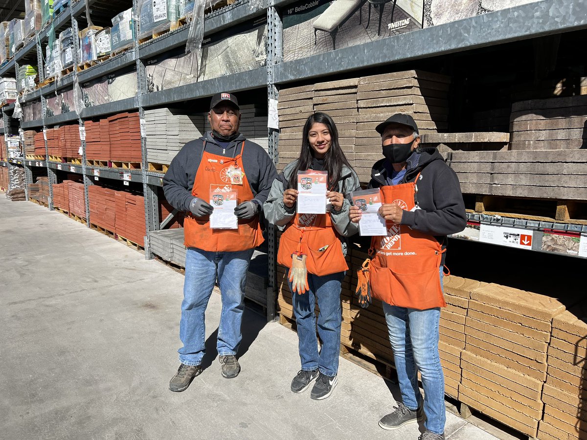 Kevin_Felix_'s tweet photo. I’d like to Thank all of my of my Garden team for all their hard work to ensure we are Spring READY! 🌵🤩 @Fuerstenberg15 @krys_ann88 @DianaSundermann @g_bobberkingz @OscarM_8523 @Dalton8523 https://t.co/7bq20dja9j