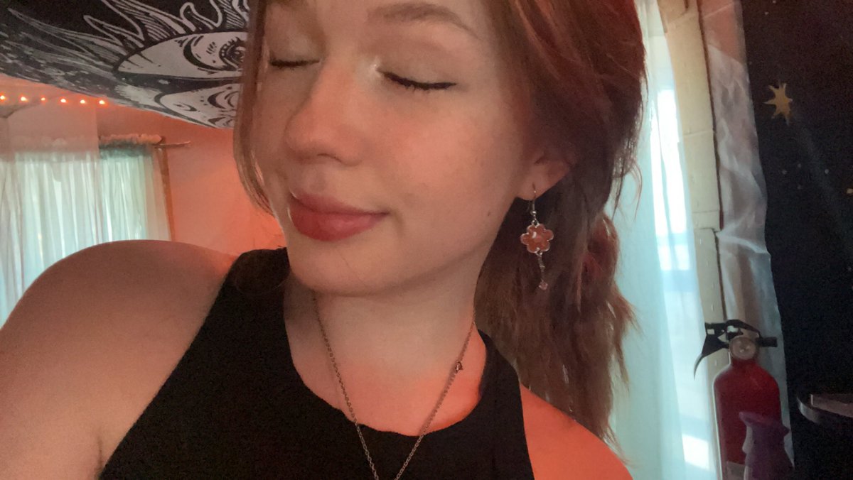 evalynnsells's tweet photo. selling content hmu😘 #selling #content #sellingcontent #daddy #sugarbaby #sugardaddy #cashapp https://t.co/XdR3coirUs