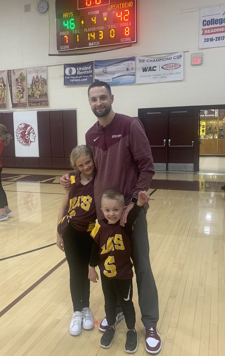 Good luck, coach! <a href="/SeaneyD4/">Sean Dreiling</a> <a href="/HaysHoops/">Hays High Boys Basketball</a>