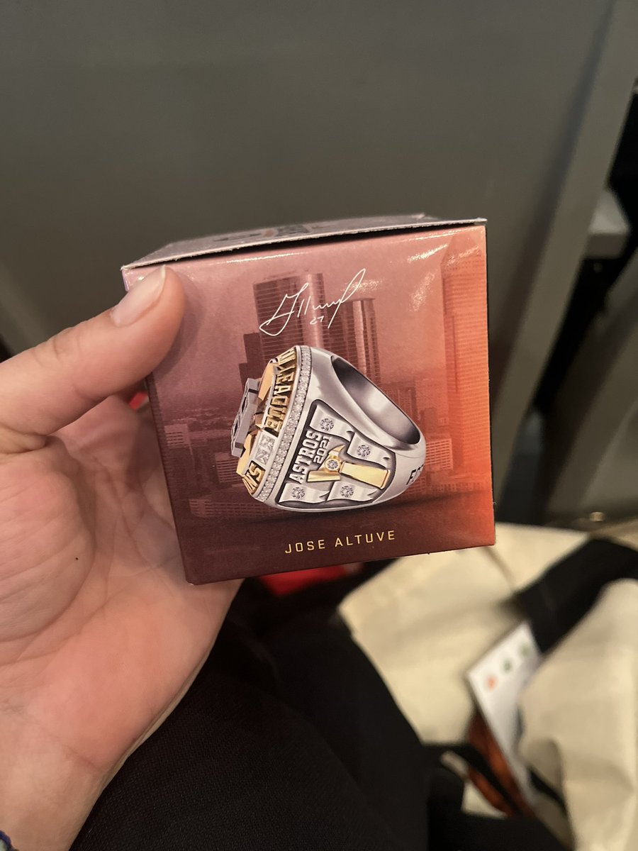 gymnast97_meg's tweet image. Had SUCH A GREAT KEY SPEAKER THIS MORNING FOR OUR HOUSTON #DataSeries Training!! #goastros