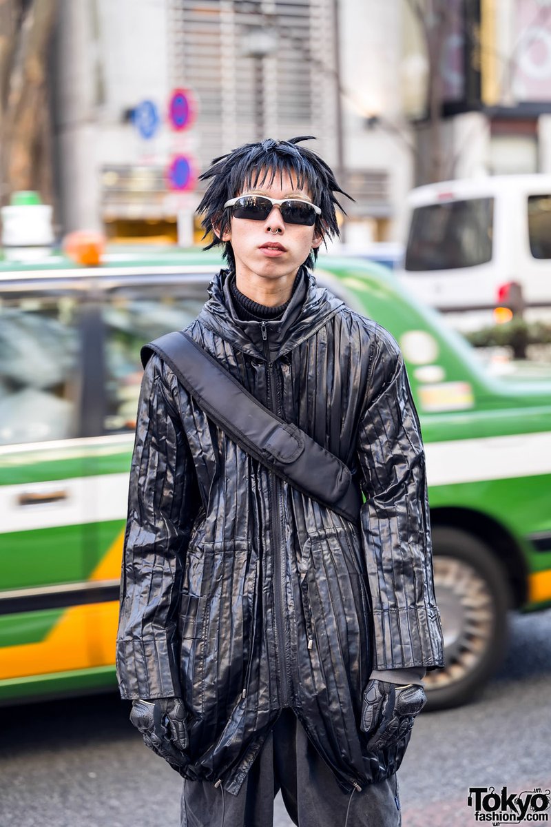 Jin on the street in Harajuku last weekend wearing a cyber style