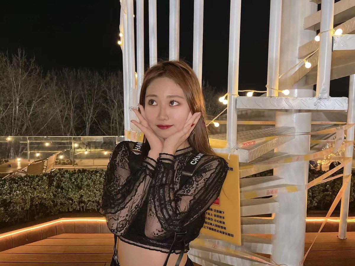 MSteins_Gate's tweet image. 👑公主三连🖤