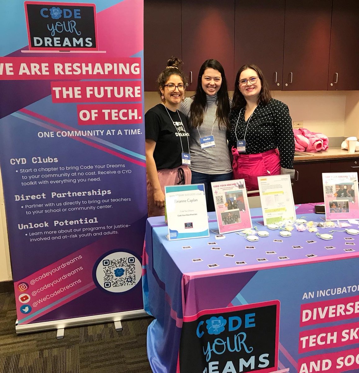 jilizart123's tweet image. @codewithbri @deafkidscode @WeCodeDreams
codeyourdreams.org/code-for-good
Looking forward to our event on April 1st at Google in Chicago!