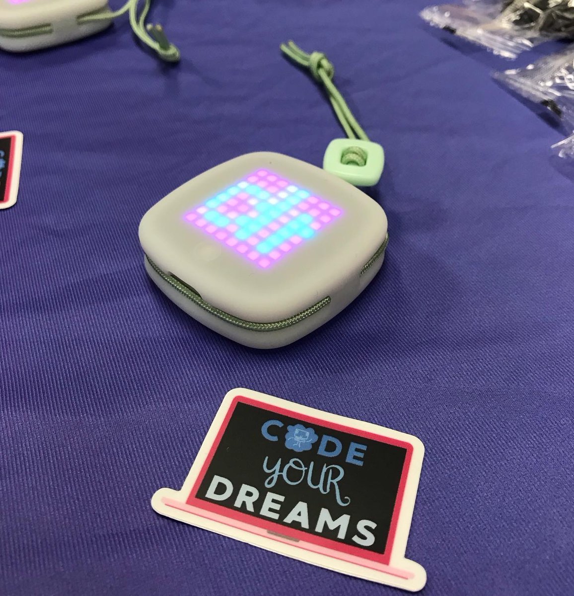 jilizart123's tweet image. @codewithbri @deafkidscode @WeCodeDreams
codeyourdreams.org/code-for-good
Looking forward to our event on April 1st at Google in Chicago!