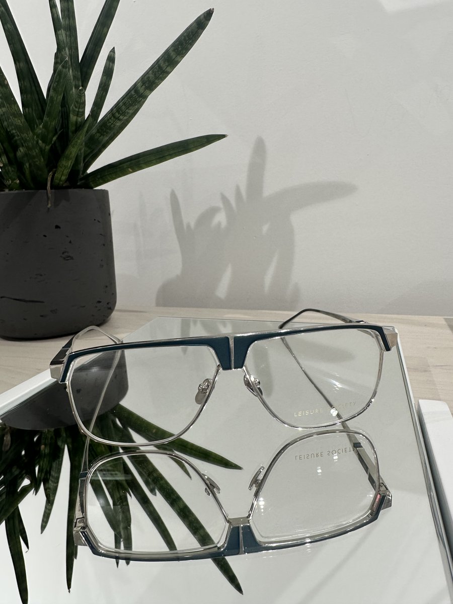 VisionaryOptics tweet media