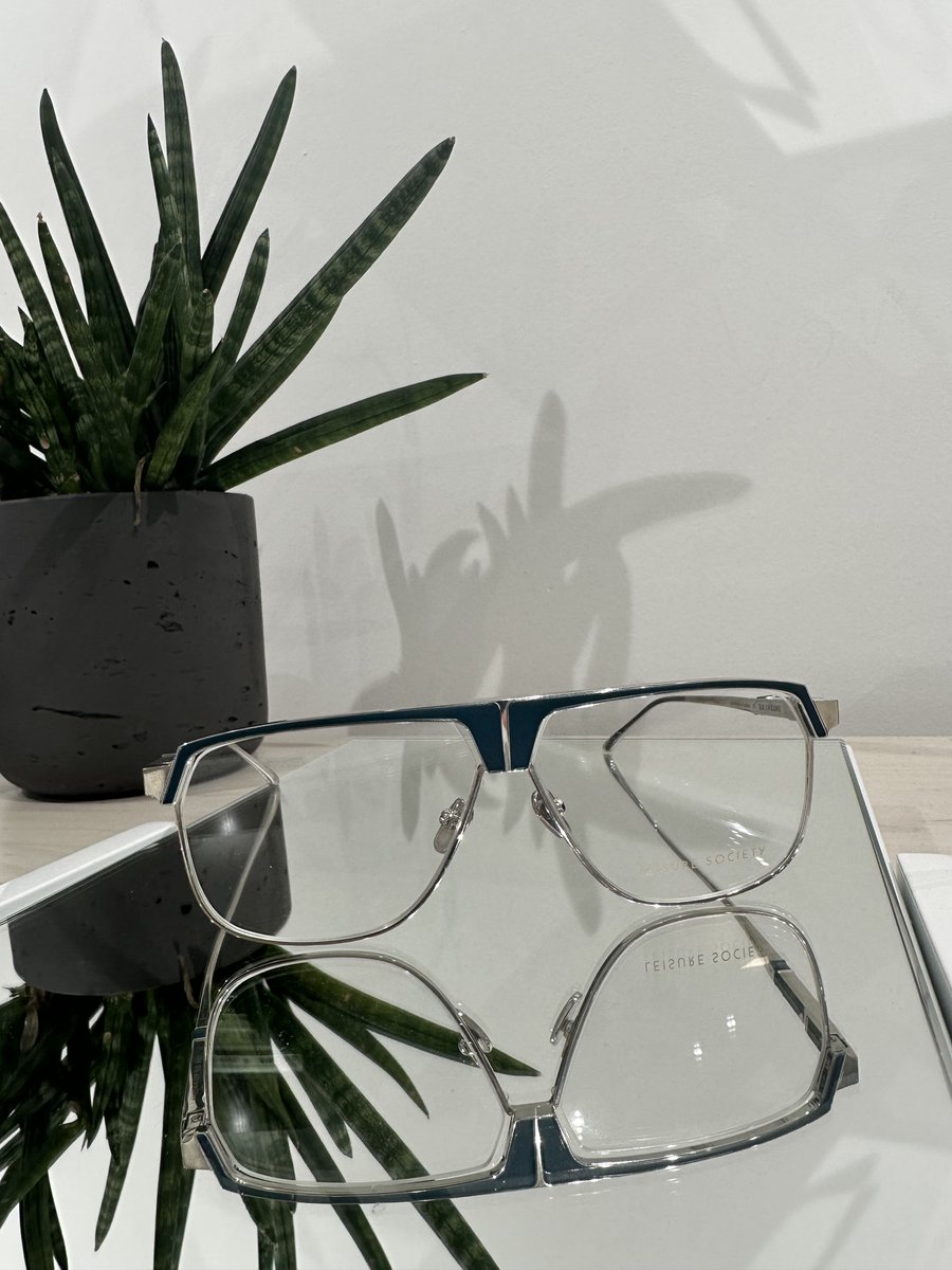 VisionaryOptics tweet media