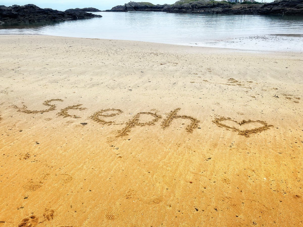 Change of scenery today….visiting the other side 😄✌🏼📸 #Saturday #outandabout #islandlife #trearddurbay #trearddurbaybeach #anglesey #wales