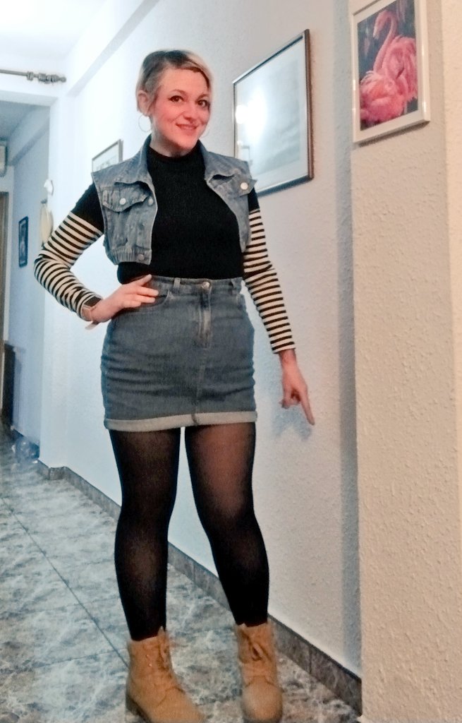 EstrellayMGamer's tweet photo. Pues que nos vamos de paseo y voy de #c18 de #DragonBallZ ✨💖🫶🏻

#cosplay #cosplayergirl #cosplayc18 #androidc18 #DragonBall #DragonBallGT #DragonBallZ #DragonBallSuper #anime #manga #japan https://t.co/6IQiEa4f7X