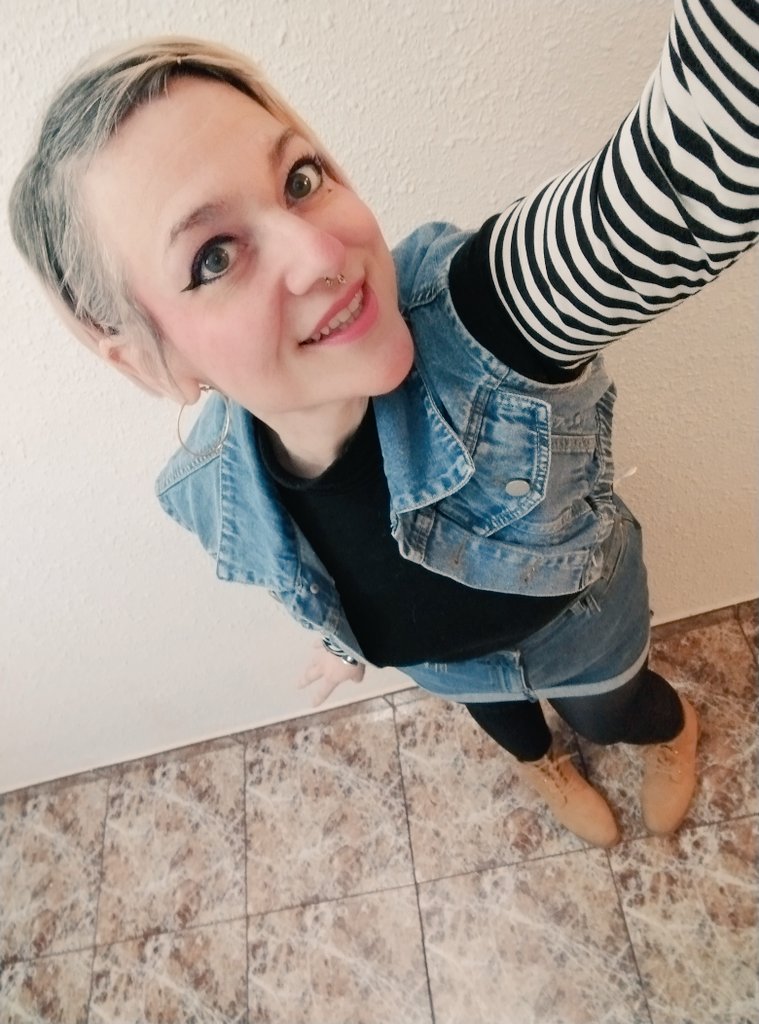 EstrellayMGamer's tweet photo. Pues que nos vamos de paseo y voy de #c18 de #DragonBallZ ✨💖🫶🏻

#cosplay #cosplayergirl #cosplayc18 #androidc18 #DragonBall #DragonBallGT #DragonBallZ #DragonBallSuper #anime #manga #japan https://t.co/6IQiEa4f7X