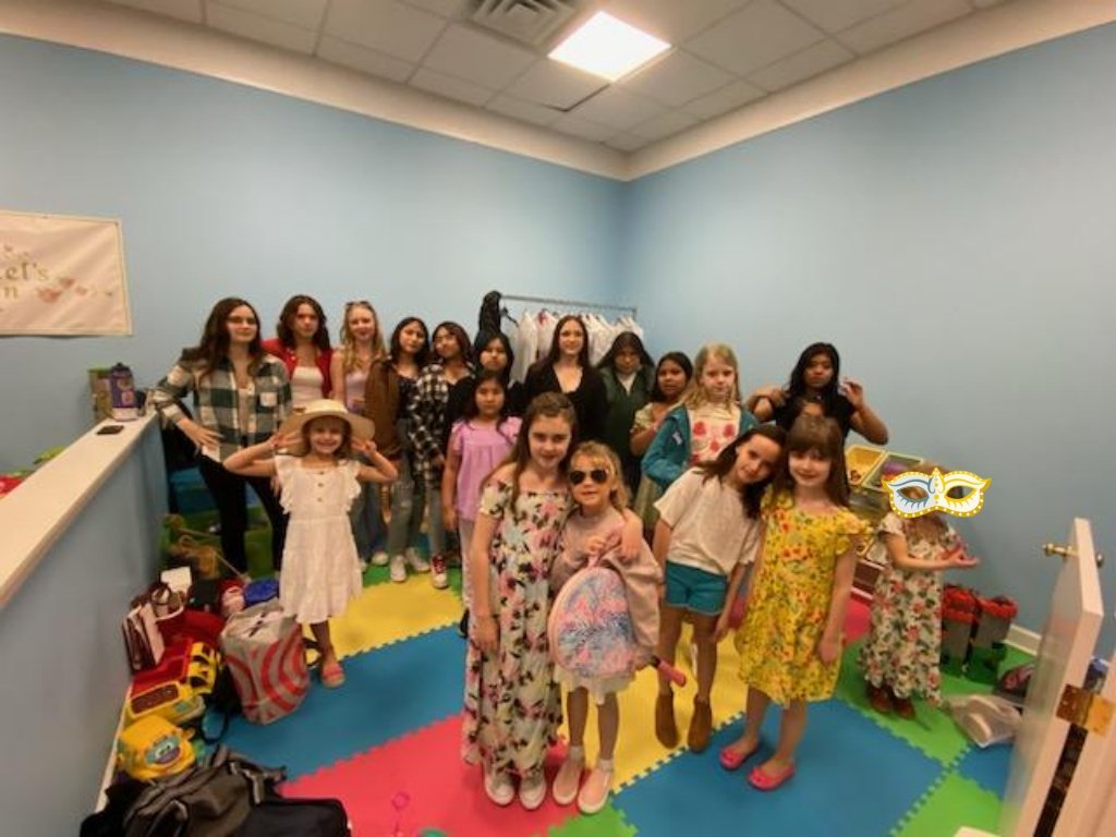 rbcsnj's tweet photo. What an amazing night! Thank you to Mrs. Mathis and Ms. P, our parents, our community sponsors, and everyone else that helped to make our #FashionShow an amazing success! Our 8th graders are truly #TakingTheWorldByStorm!
.
.
.
#RedBank #CharterSchool #MiddleSchool #BlueStorm https://t.co/bza4H1rQBN