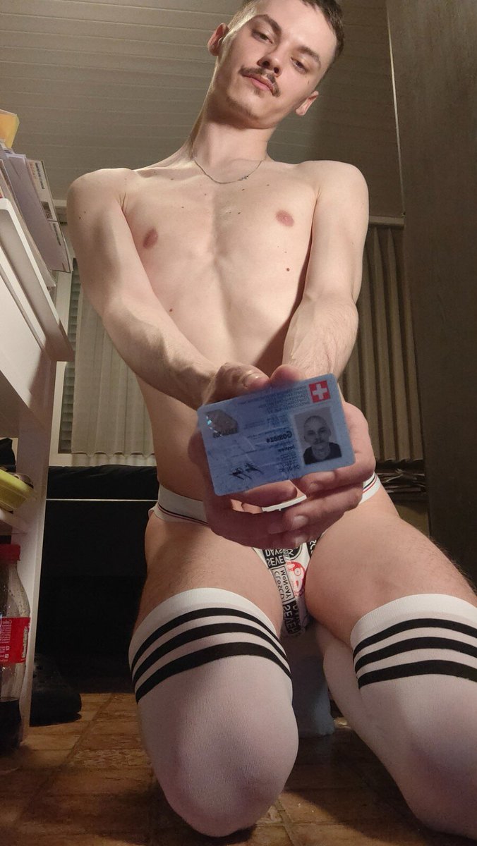 juStiinfaq's tweet photo. #exposedgay Expose me everywhere https://t.co/eb27CvF6ik
