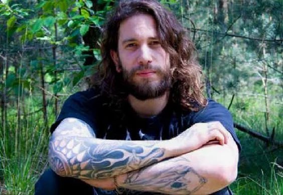 blogofenia's tweet photo. #TalDíaComoHoy en el 2014, nos dejaba el gran SELIM LEMOUCHI de THE DEVIL’S BLOOD, demasiado pronto, demasiado joven… #SelimLemouchi #TheDevilsBlood https://t.co/KtHi1CT1Tj https://t.co/g3gKxKvf5v