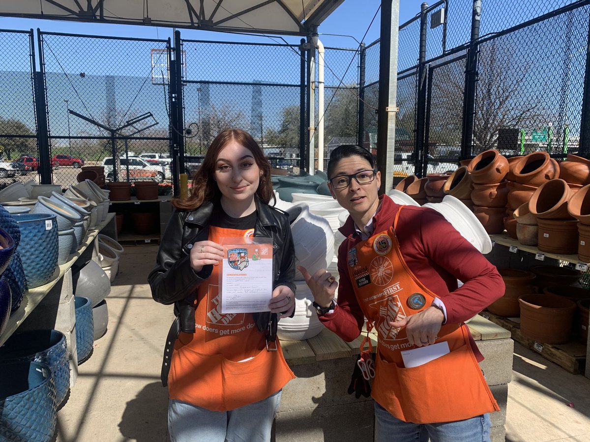 If there was a word for an associate who doesn’t rest until she gets a solution, it would be Mandi! Great job delivering excellent customer experience and seeking out solutions for our customers! Oh yea and GREAT display! #Rockstar #FirstHomer #BadgerNation