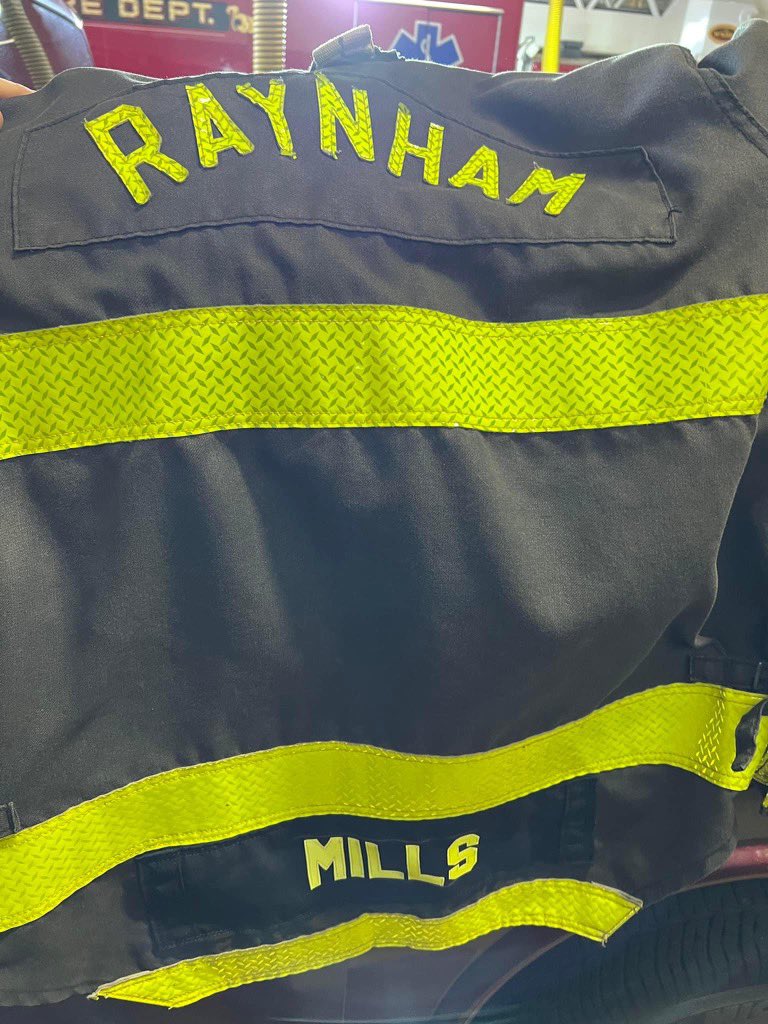 RaynhamFire's tweet photo. Congratulations to@our newest full time Firefighter Jack Mills. Welcome to the best job in the world! https://t.co/2UJ52c07t8