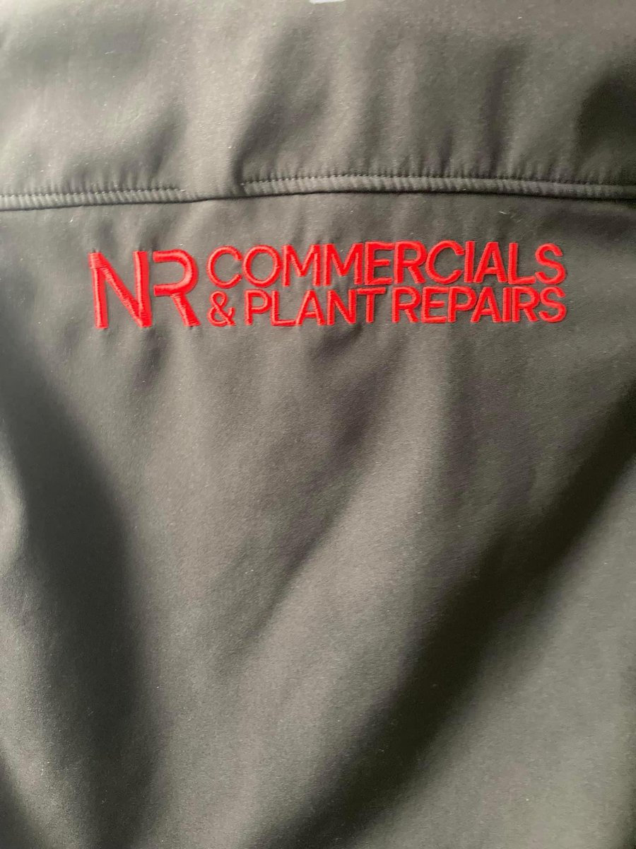 THANK YOU 

⚽️🙏

A huge thank you to N.R Commercial Repairs for your kind sponsorship of these fantastic jackets for our U9’s! 

Great to have the support of a brilliant local business, I’m sure you’ll agree, the team look very smart in their bit of kit! 🤍

#TheWhites
