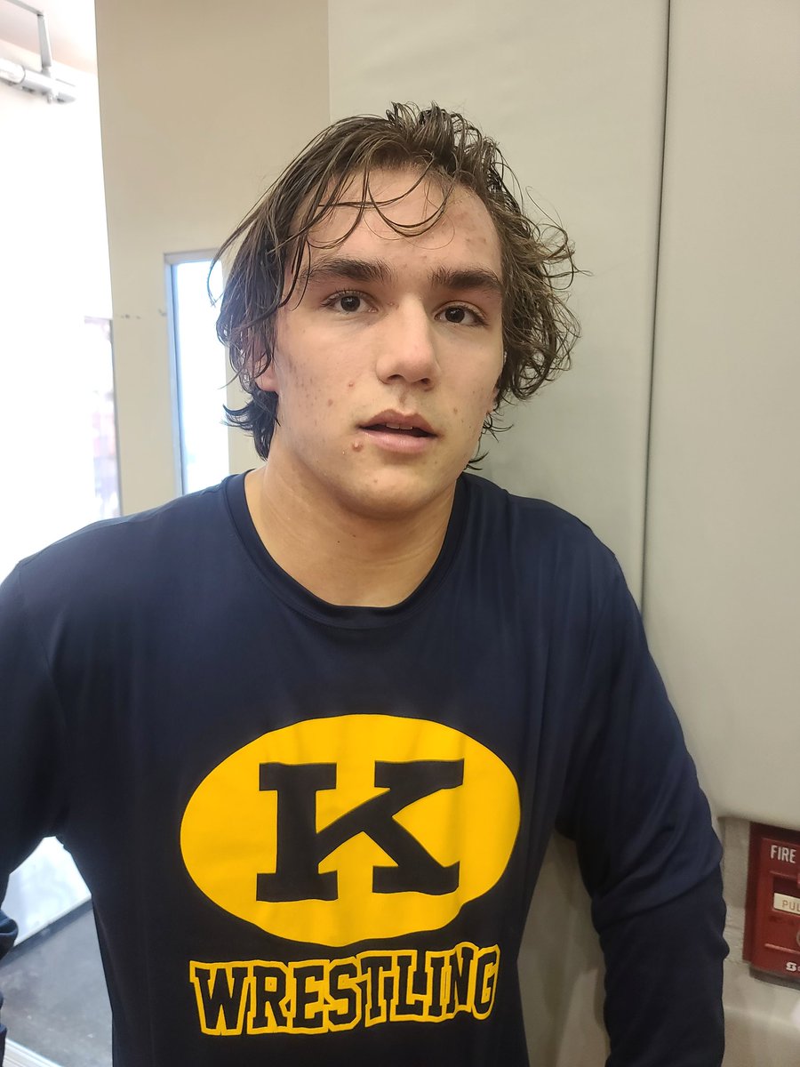 KirtlandWrstlng's tweet photo. Louka Babic punches his ticket to the state tournament with a 1-0 semi's win!
@ohiovarsity 
@kirtlandsports 
#hornetpride https://t.co/ioXlKvsCNa