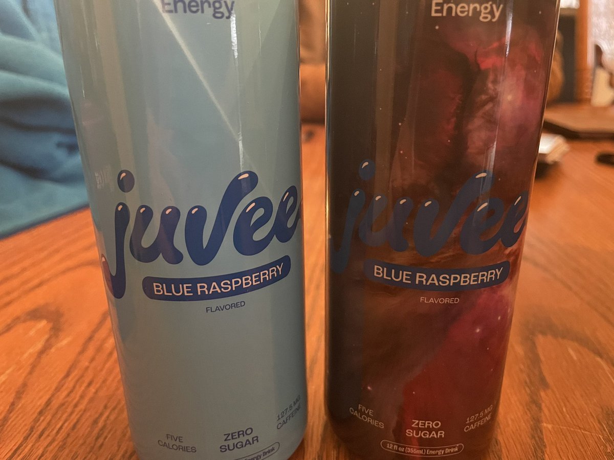 IANvv3's tweet image. New flavors :o juvee is hitting
#BlueRaspberry @Nadeshot