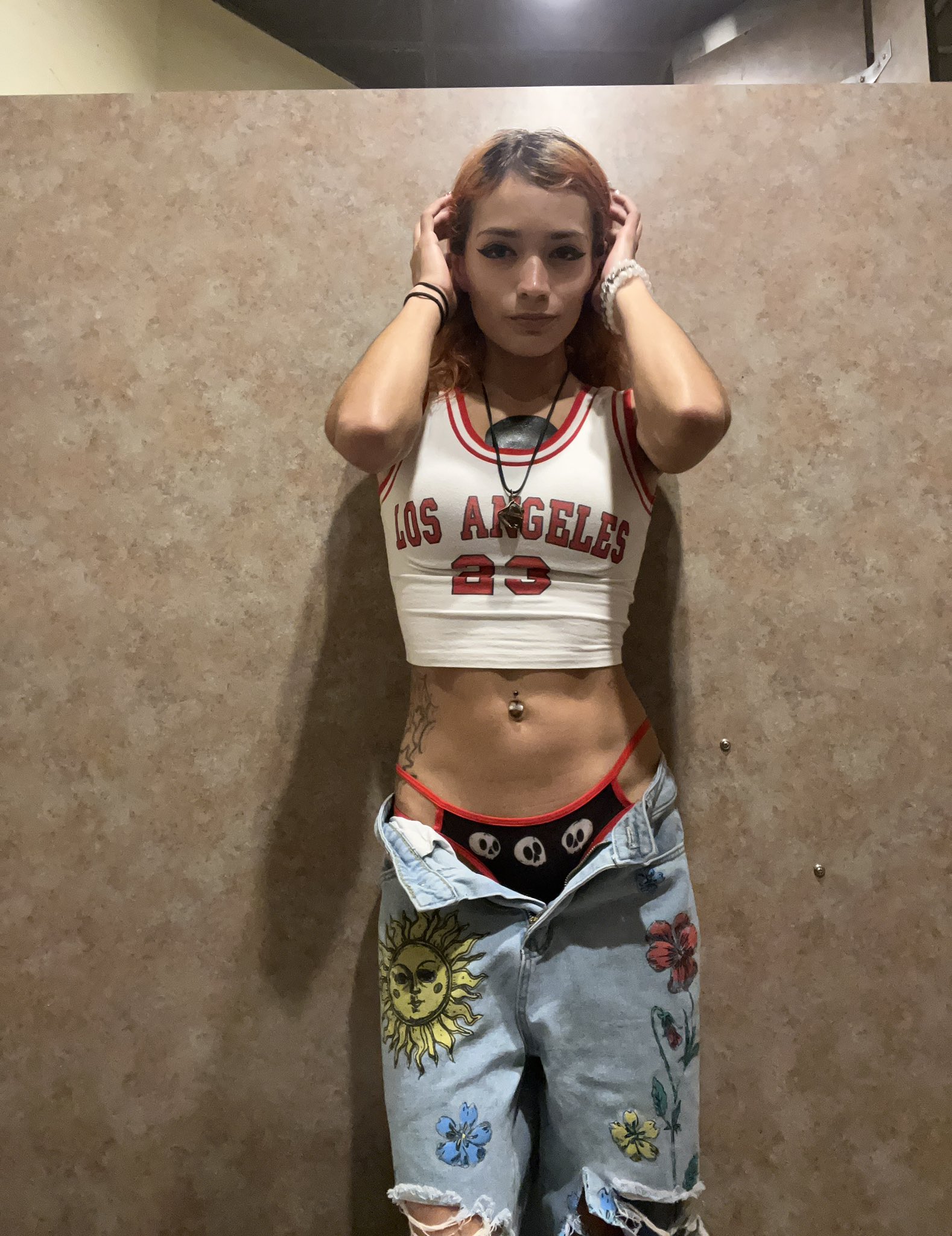 Jadelive on Twitter "Meet me in the bathroom https //t.co/ZUXSsYFb5z