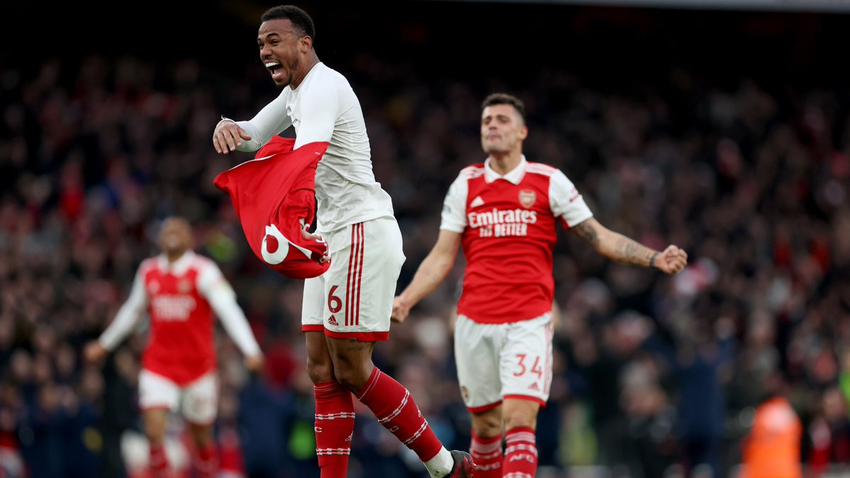 Arsenal's tweet photo. Desire. Commitment. Passion.

This team is special ❤️ https://t.co/cUnO9Wz4fG