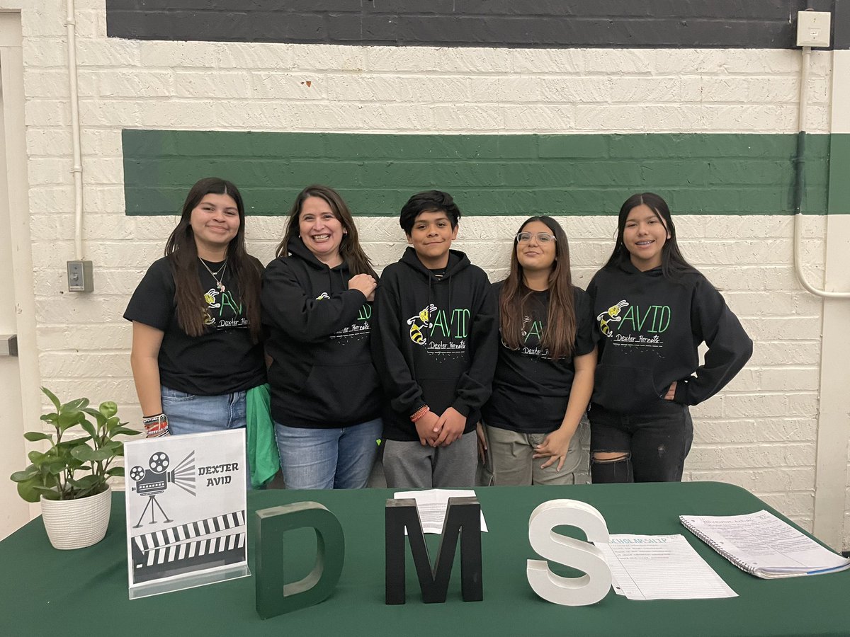 Dexter Middle School (@middledexter) on Twitter photo Our student ambassadors bring such joy and pride for our school community. Your school, your voices! <a href="/WhittierCitySD/">Whittier City School District</a> <a href="/drsalaquino/">Sal Aquino, Ed.D.</a> Our student ambassadors bring such joy and pride for our school community. Your school, your voices! <a href="/WhittierCitySD/">Whittier City School District</a> <a href="/drsalaquino/">Sal Aquino, Ed.D.</a>