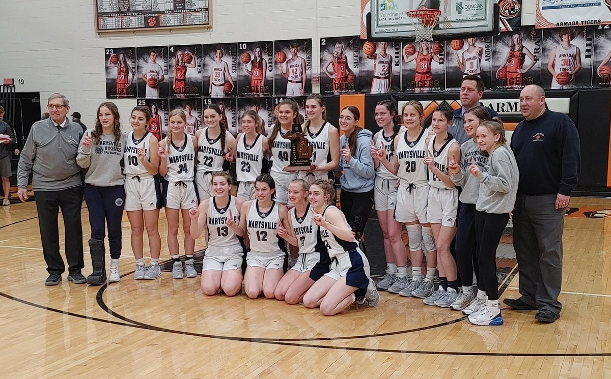 BrendenWelper's tweet photo. Back-to-back district championships for the Marysville girls basketball team. https://t.co/N0YZb6xIsU