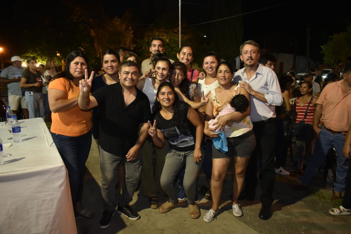ReginoRacedo's tweet photo. .....querido amigo Diego, vamos a recorrer juntos este camino que te llevará a la Victoria !!!!!
@JuanManzurOK
@OsvaldoJaldo
#Racedolegislador #CorrientePopular
#DiegoMorenoComisionado https://t.co/1Wv8SYPvQz