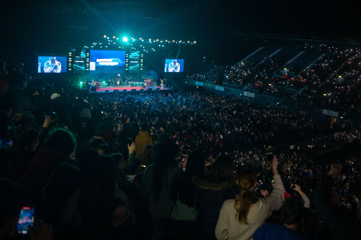 CAFOD's tweet photo. We had an incredible day at #Flame2023! 🙌💚
It was amazing to witness thousands of young people #RiseUp to the beautiful adventure that is our Catholic faith. https://t.co/bXMDvkp5wb