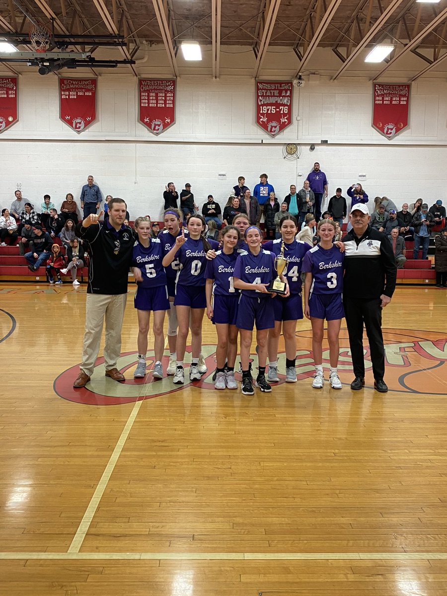 BHS_LadyBadgers's tweet photo. 7th & 8th grade ends there seasons strong today!! Congratulations to coaches & players for great seasons!! #GoBadgers #LearningToRow #BuildingRome https://t.co/fAlThMD5Az