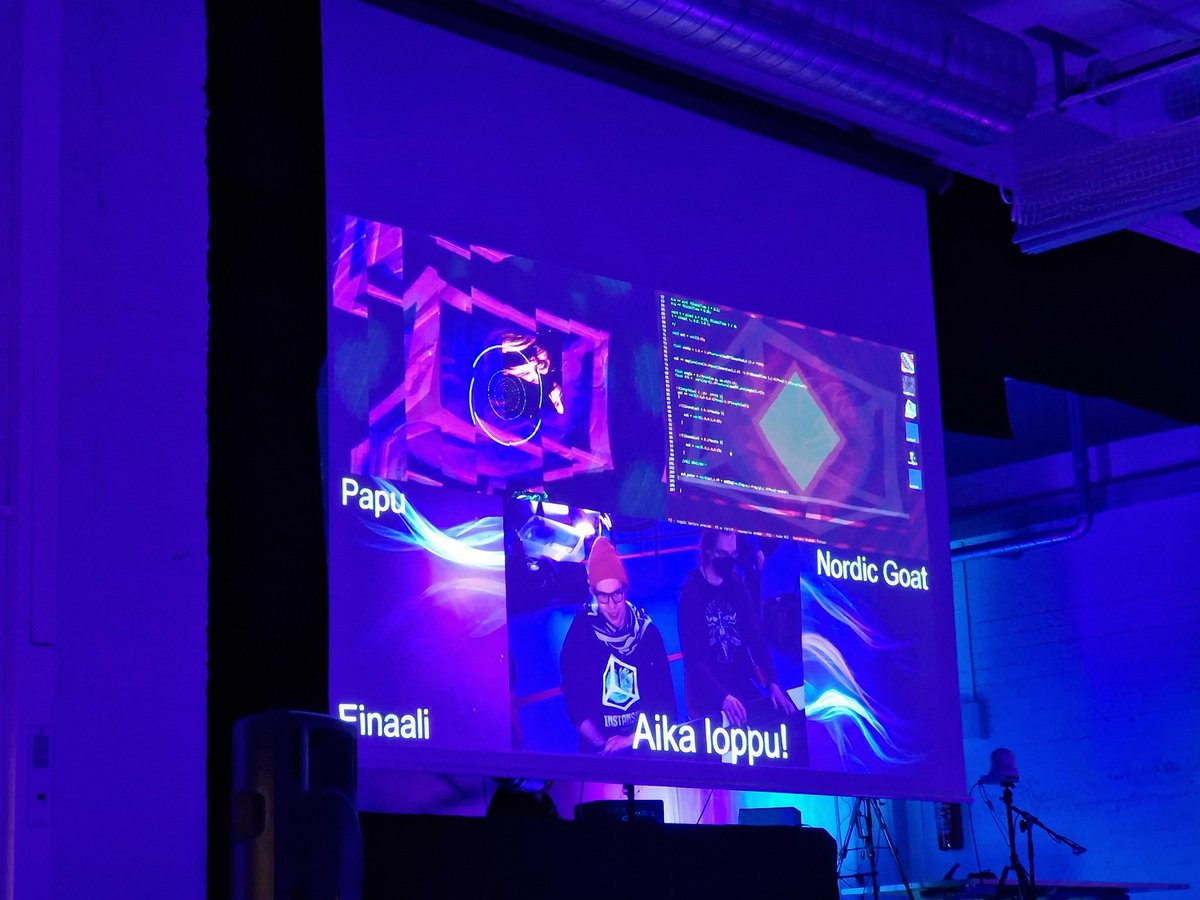 Varjostinten Näytösottelun finaali oli todella tiukka, ja ratkaisu vaati KPS-menetelmää. Onnittelut Papu voitosta! - Shader Showdown final was very close, and the tie breaker required the RPS-method. Congratulations to Papu on the win!