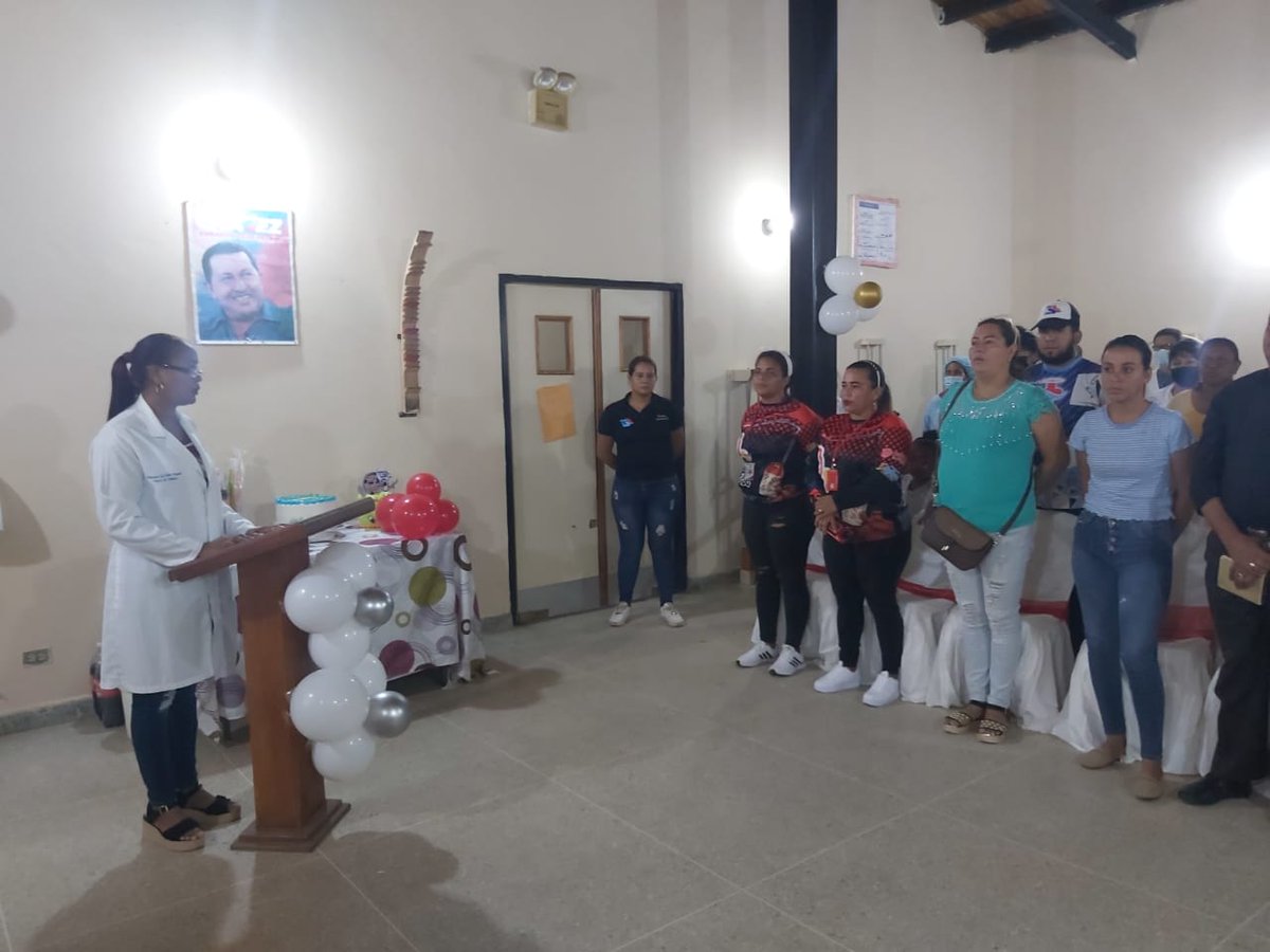 Cubacooperabol2's tweet photo. Centro  de Diagnostico Integral  Brisas del Cuyuni realizando asamblea comunitaria. #CubaPorLaVida   #MejorEsPosible  #YoVotoXTodos   @cubacooperaven @MinSaludVE  @MagaGutierrezV @MINSAPCuba @AdanVillavicen5 @altunaga_perez https://t.co/43MWsvKOxc
