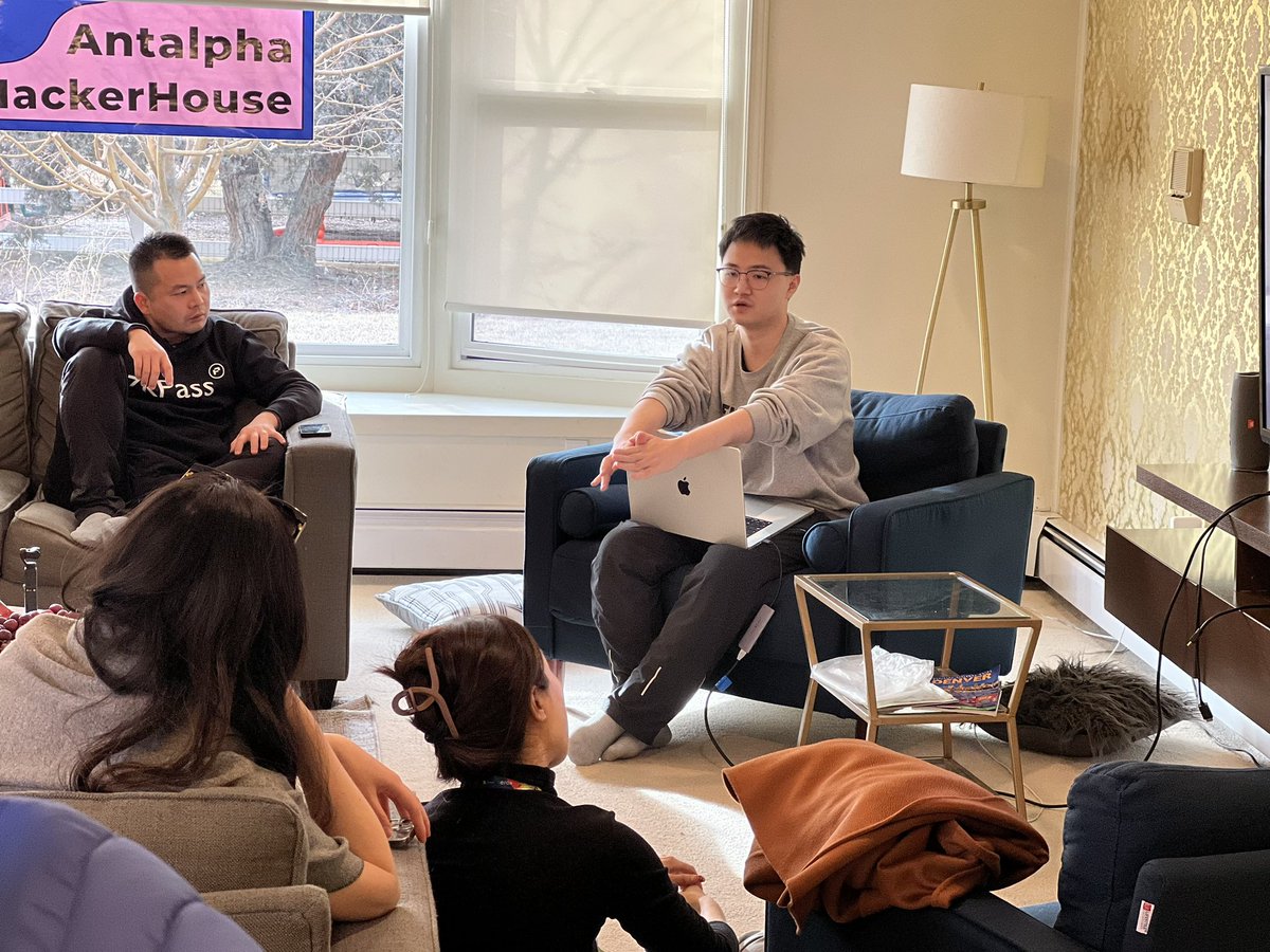 coset_io's tweet photo. love the tech discussion going on in the house, great having @yezhang1998 , hope to see you all in Chiangmai in April at our ZKP house again. @Scroll_ZKP  @Scroll_CN https://t.co/ecy09fbCiZ