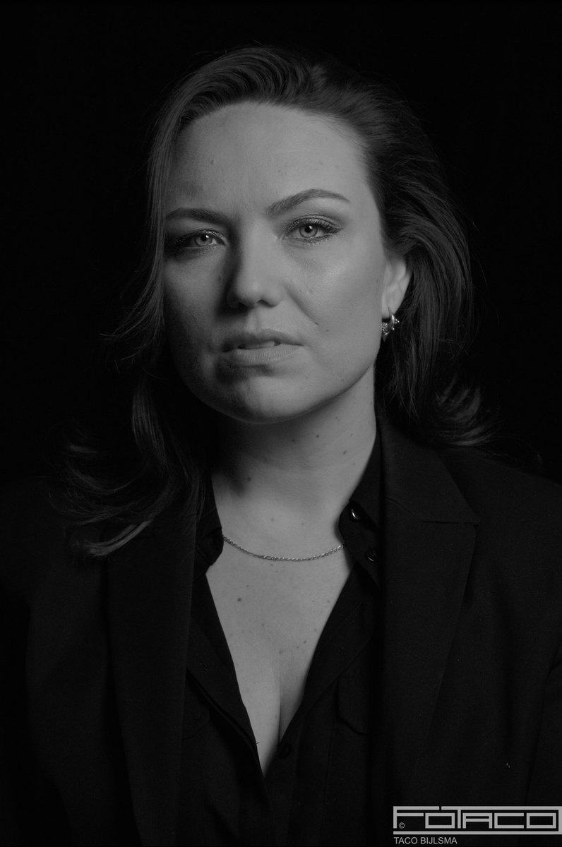 FOTACO's tweet photo. Manon Blaauw
Model, singer-songwriter en actrice
Fotoshoot bij De Zwarte Silo in Deventer. https://t.co/hxEoCPbFvE
