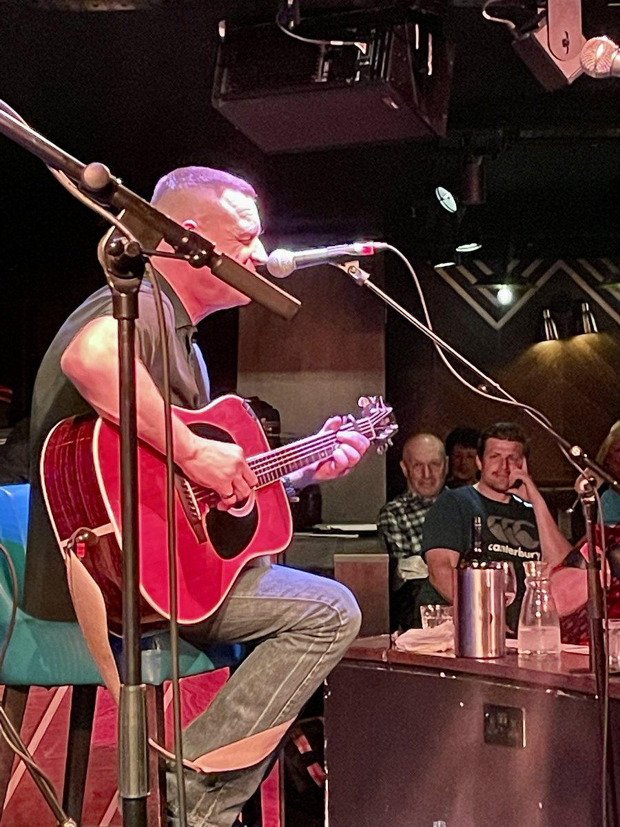 llyrjones's tweet photo. Fantastic gig from TRB @gladtobegay last night at @pizzajazzclub https://t.co/1LU2Dyk1Ga