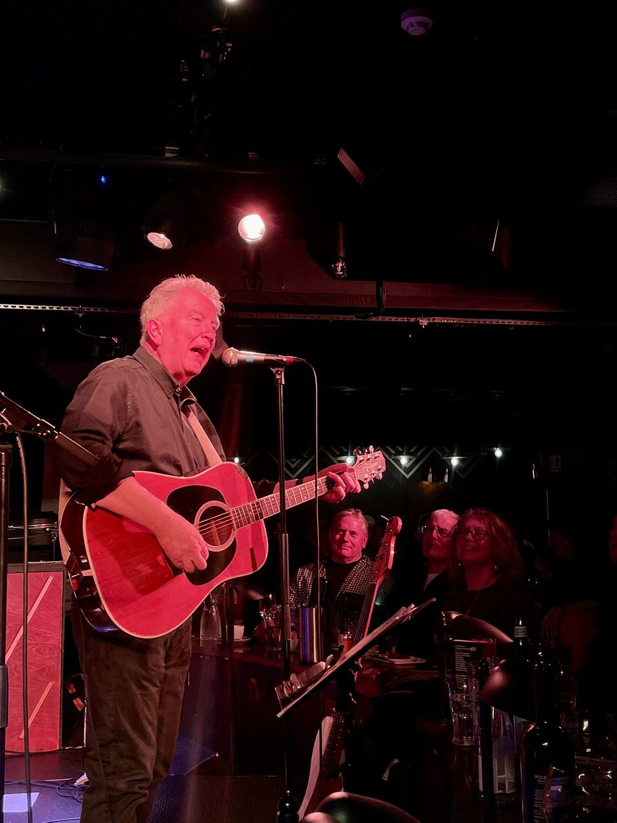 llyrjones's tweet photo. Fantastic gig from TRB @gladtobegay last night at @pizzajazzclub https://t.co/1LU2Dyk1Ga