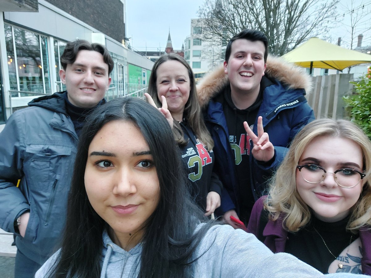 rainbowluise's tweet photo. Not me hanging out with the cool kids after class 🥰
What an energising day of HOPE!!
#MerseysideHopeHack @HopeCollective2 https://t.co/Z2tjBqt87G