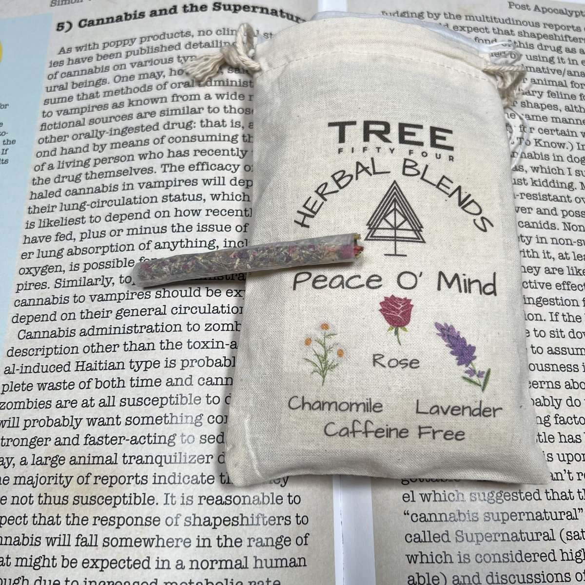 TreeFiftyFour's tweet photo. The pursuit of knowledge 🌿💚
#herbalsmoke #herbs #herbalblend #herbalsmokeblend #herbalblends #herbalism #herbalsmokes #herbalist #smoke #herbaljoint #herbalspliffs #plantmedicine #smokeflower #organic #herbalmedicine #herbal #smokeflowers #selfcare #herbalspliff #cbd https://t.co/WeNNY6cux6