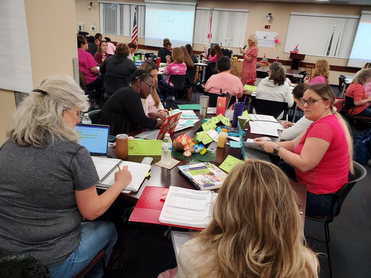LiannaAlexande's tweet photo. PreK-3rd grade HCPS reading teachers are engaged in a day of hands-on learning with the University of Florida Lastinger Center for Learning, deepening knowledge of the science of reading and effective practices. #scienceofreading @HillsboroughSch @LastingerCenter https://t.co/7ygiOIFw12